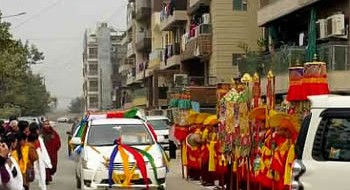 The Kudung procession arrives in New Delhi