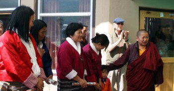 Jets&ouml;n Khandro Rinpoche introduces the family of Choenyid Choedron and thanks them on behalf of the entire group.