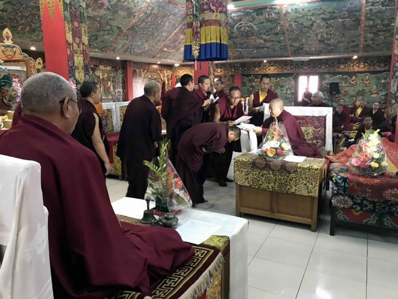 HE Jetsün Khandro Rinpoche during the certificate presentation